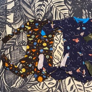 Lot of 3 footie pjs 2t